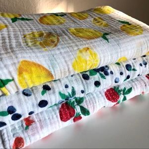 Little Unicorn Muslin Blankets